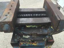 VISE - MONSTER 42 INCHES TALL TO TOP OF JAWS - Photo 4