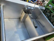 DOUBLE QUALITY STAINLESS STEEL COMMERCIAL SINK/TAPS - Photo 3