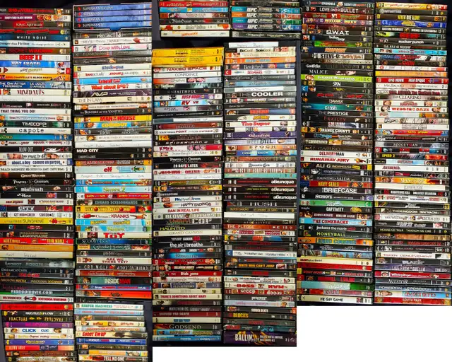Retro Home Theatre Setup: 2 Players   715 Movies
