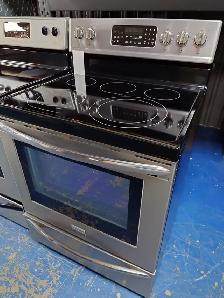 Frigidaire Gallery '30' Stainless Steel Electric Range on Sale‼️ - Photo 3