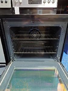 Frigidaire Gallery '30' Stainless Steel Electric Range on Sale‼️ - Photo 6