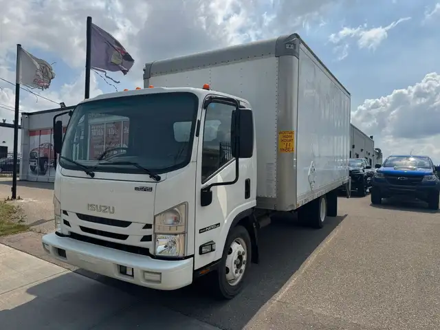 2021 Isuzu NPR HD