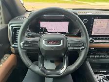 2025 GMC Canyon AT4 - Photo 11