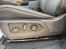 2025 GMC Canyon AT4 - Photo 18