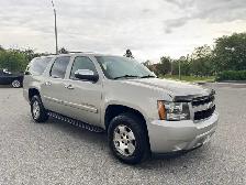 2009 Chevrolet Suburban 4X4 Fully Loaded - Photo 3