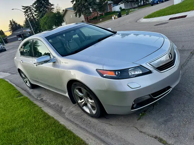 2012 Acura TL 3.7L SH-AWD Tech Package (Clean Carfax)