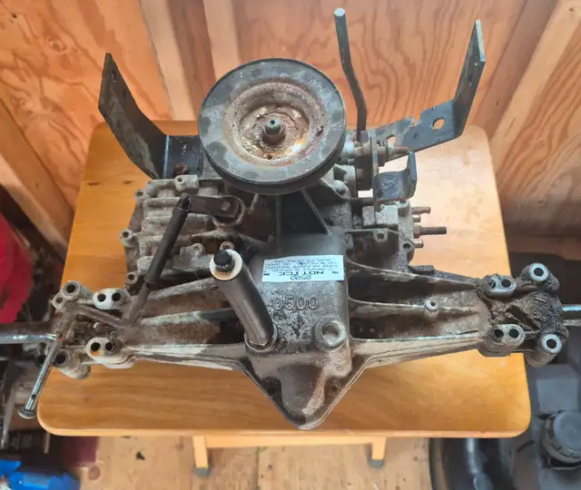 0500 rear hydrostatic transmission wanted