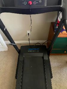 weslo cadence g3.9 treadmill - Photo 2