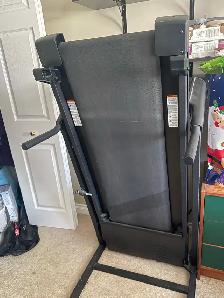 weslo cadence g3.9 treadmill - Photo 3