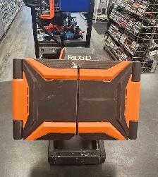 Ridgid Folding Work Light - Photo 3