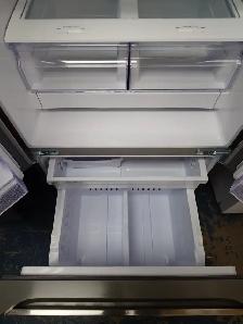 Samsung '30' Stainless Steel French Door Fridge on Sale‼️ - Photo 8