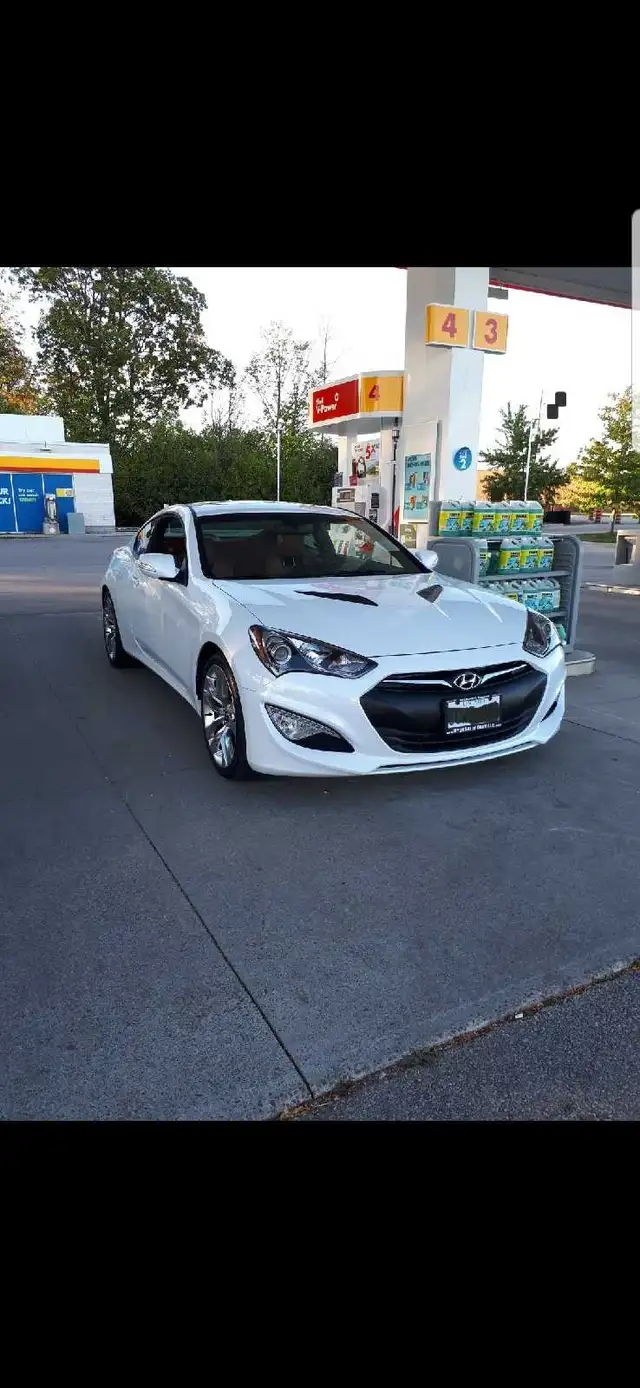 Hyundai Genesis Coupe 2dr 3.8 GT