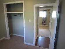 3 Bed/1  Bath Upper Suite $1750/mo. Forest Lawn - Utls/Int Incl - Photo 9