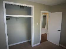 3 Bed/1  Bath Upper Suite $1750/mo. Forest Lawn - Utls/Int Incl - Photo 10