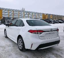 2021 Toyota Corolla LE - Photo 15