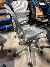 Herman Miller Aeron Chair with PostureFit Support Full Loaded! - Photo 2