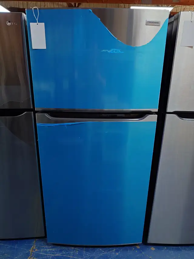 Frigidaire '30' Stainless Steel Top Freezer Bottom Fridge