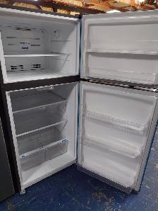 Frigidaire '30' Stainless Steel Top Freezer Bottom Fridge - Photo 4