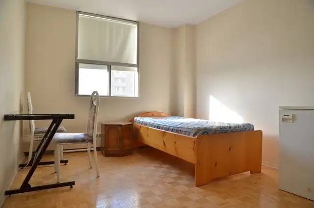 Student Room for Rent In Waterloo near Universities and College