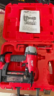 MILWAUKEE AIR NAILERS = AS NEW - Photo 6