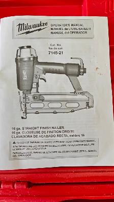 MILWAUKEE AIR NAILERS = AS NEW - Photo 7