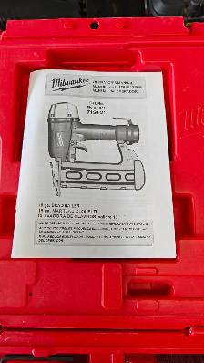 MILWAUKEE AIR NAILERS = AS NEW - Photo 9