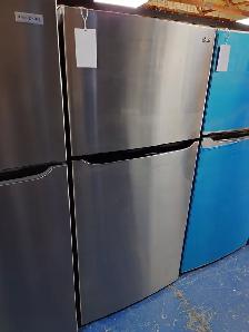 LG '30' Stainless Steel Top Freezer Fridge on Sale‼️ - Photo 3