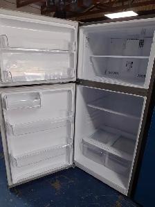 LG '30' Stainless Steel Top Freezer Fridge on Sale‼️ - Photo 4