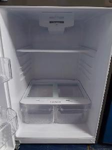 LG '30' Stainless Steel Top Freezer Fridge on Sale‼️ - Photo 7