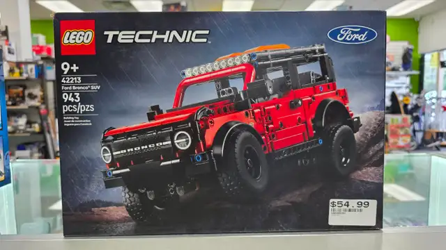 LEGO Technic Ford Bronco SUV 42213 - BRAND NEW