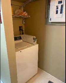 Top St B location 1 bed/1bath smaller pet ok - Photo 8