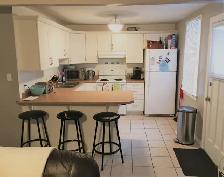 Room for Rent near Western - Regent St - 8 month lease! - Photo 2