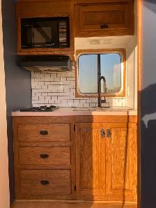 1991 Featherlite Living Quarters - Photo 8