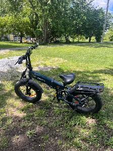 2 E bikes
