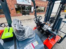 New CAEL Propane Forklifts — 2T / 2.5T / 3T / 3.5T / 4T Warranty - Photo 2