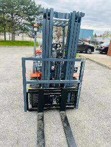New CAEL Propane Forklifts — 2T / 2.5T / 3T / 3.5T / 4T Warranty - Photo 3
