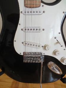 Fender Squire Affinity - Photo 3