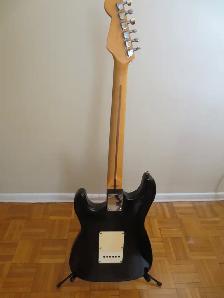 Fender Squire Affinity - Photo 4