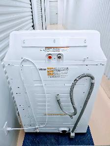 Insignia Washer - 3 Years Old - Photo 4
