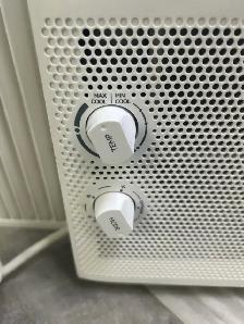 Toshiba 5000 BTU Window air conditioner - Photo 3