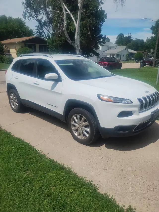 For sale 2014 Jeep Cherokee Limited