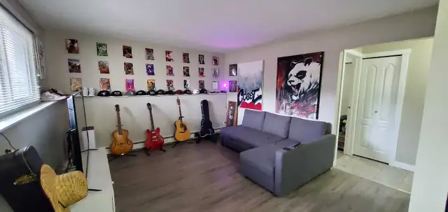 Spacious Apartment Available!