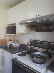 2larger bedrooms unit (not basement) - Photo 8