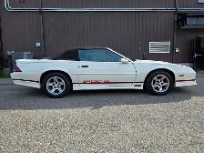 1989 Chevrolet Camaro IROC-Z Z28 CONVERTIBLE Ready for Summer ! - Photo 15