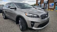 This Sport Utility Vehicle (SUV)/Multipurpose Vehicle (MPV) powe - Photo 9