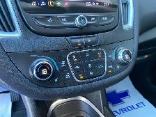 Used 2022 Chevrolet Malibu - Photo 8