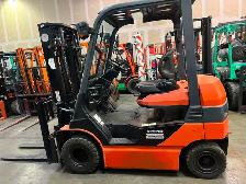 Toyota 5500lbs electric forklift - Photo 3
