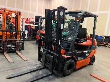 Toyota 5500lbs electric forklift - Photo 5