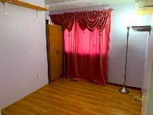 ROOM FOR RENT NEAR MCMASTER UNIVERSITY - Photo 2