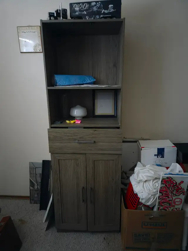 Free shelving unit